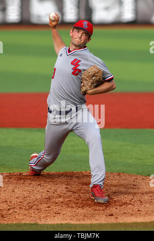 Louisville, KY, Stati Uniti d'America. 31 Maggio, 2019. Giacobbe chiave dell'Università di Illinois Chicago passi in un NCAA regionale di Baseball a Jim Patterson Stadium di Louisville, KY. Kevin Schultz/CSM/Alamy Live News Foto Stock