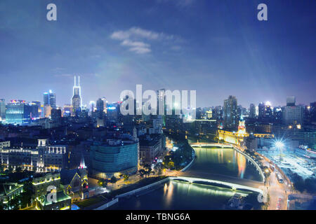 La stupenda vista notturna di Shanghai Foto Stock