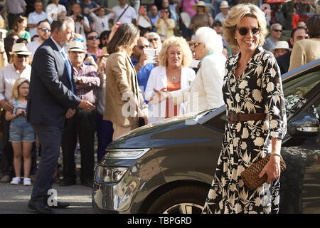 Aranjuez, Madrid, Spagna. 2 Giugno, 2019. Simoneta Gomez-Acebo Borbon assiste la corrida omaggio a Maria de las Mercedes de Borbon a Plaza de Toros de Aranjuez il 2 giugno 2019 in Aranjuez, Spagna .Questo evento è l'ultimo evento come Re Juan Carlos di Spagna Spagna rappresenterà il Royals spagnolo prima di questo credito di pensionamento: Jack Abuin/ZUMA filo/Alamy Live News Foto Stock