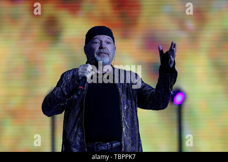 Milano, Italia. 02Giugno, 2019. concerto vasco rossi San Siro Milano # vascononstoplive19 Credit: Indipendente Agenzia fotografica/Alamy Live News Foto Stock