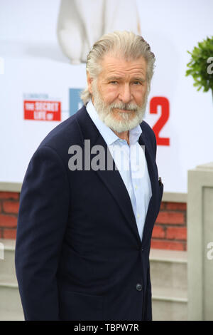 Los Angeles, Stati Uniti d'America. 02Giugno, 2019. Harrison Ford all'Universal Pictures Premiere di " La vita segreta di animali domestici 2'. Tenuto presso il Regency Village Theatre di Los Angeles, CA, Giugno 2, 2019. Foto: Richard Chavez/PictureLux Credito: PictureLux/Hollywood Archive/Alamy Live News Foto Stock