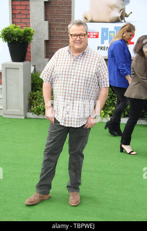 Los Angeles, Stati Uniti d'America. 02Giugno, 2019. Eric Stonestreet alla Universal Pictures Premiere di " La vita segreta di animali domestici 2'. Tenuto presso il Regency Village Theatre di Los Angeles, CA, Giugno 2, 2019. Foto: Richard Chavez/PictureLux Credito: PictureLux/Hollywood Archive/Alamy Live News Foto Stock