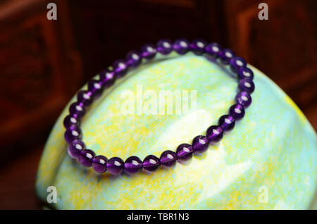 Amethyst bracelet Foto Stock