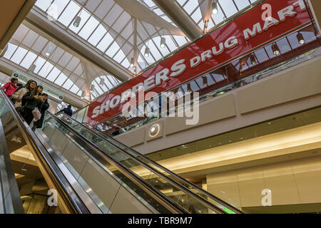 Burnaby, CANADA - 21 settembre 2018: Vista interna di Metropolis al centro commerciale Metrotown. Foto Stock