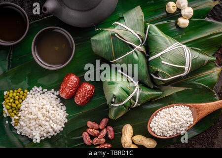 Cinese tradizionale Dragon Boat Festival cibo Gnocchi Foto Stock