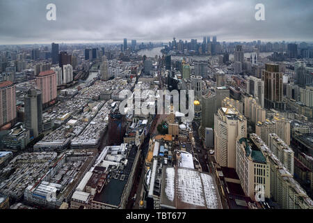 Scenario architettonico di Shanghai Vento e neve City Foto Stock