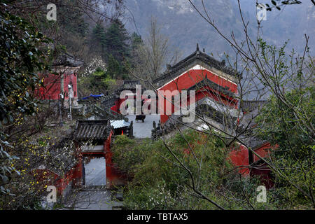 Fotografato in Wudang montagna, provincia di Hubei in aprile 2019 Foto Stock