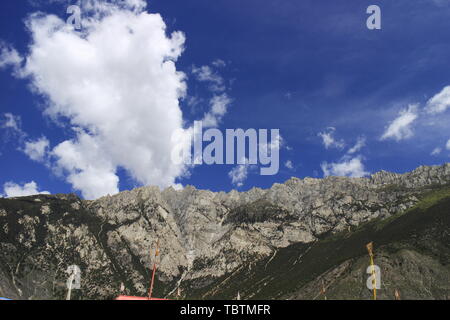 Sichuan-Tibet scenario di equitazione Foto Stock