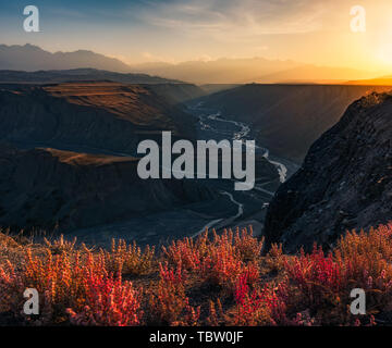 Scenario del mare Anji Grand Canyon in Bayingou, Xinjiang Foto Stock