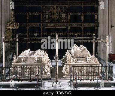 MAUSOLEOS REALES- SEPULCROS DE LOS REYES CATOLICOS Juana la Loca Y FELIPE EL HERMOSO- 1517. Autore: Domenico Fancelli. Posizione: CATEDRAL-capilla real-interno. GRANADA. Spagna. Ferdinando II di Aragona. FERNANDO el Catolico. ISABELLA I di Castiglia. FELIPE I EL HERMOSO. Giovanna di Castiglia. FELIPE EL HERMOSO. FELIPE DE BORGOÑA. Foto Stock