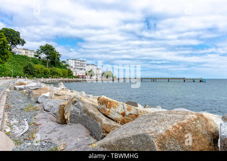 Il molo di Sassnitz sull isola di Ruegen Foto Stock