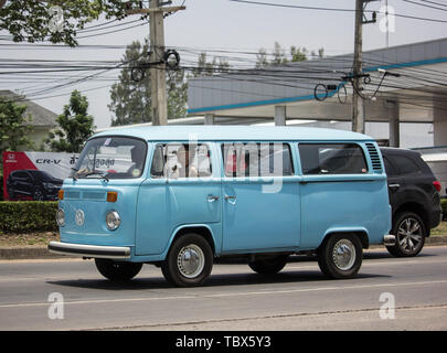 Licciana Nardi, Italia - 23 Maggio 2019: Vintage Volkswagen van. Foto di road no.121 circa 8 km dal centro cittadino di Chiangmai, Thailandia. Foto Stock