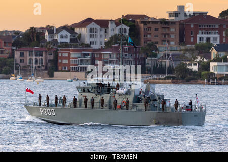 Imbarcazione di pattuglia Savea VOEA (P203) del Tongan Servizi di difesa nel porto di Sydney. Foto Stock