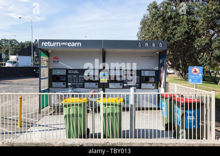 Una speciale area a Bondi Beach impostato per la rispedizione dei rifiuti come plasic dove è possibile guadagnare denaro che incoraggia le persone a proteggere l'ambiente, Sydne Foto Stock