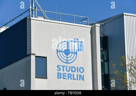 Studio Berlino, in studio, Eagle Court, Treptow-Köpenick, Berlino, Germania, Am Studio, Adlershof, Deutschland Foto Stock