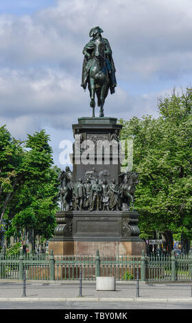 Il pilota della monumento Friedrich il tallness, sotto i tigli, medio, Berlino, Germania, Reiterdenkmal Friedrich Der Große, Unter den Linden, Mitte, De Foto Stock