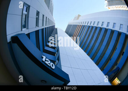 Blocco a torre, ideale del Fritz Erler avenue 120, Gropiusstadt, Neukölln, Berlino, Germania, Wohnhochhaus ideale, Fritz-Erler-Allee 120, Deutschland Foto Stock