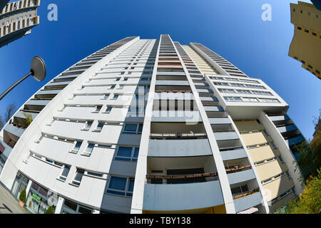 Blocco a torre, ideale del Fritz Erler avenue 120, Gropiusstadt, Neukölln, Berlino, Germania, Wohnhochhaus ideale, Fritz-Erler-Allee 120, Deutschland Foto Stock