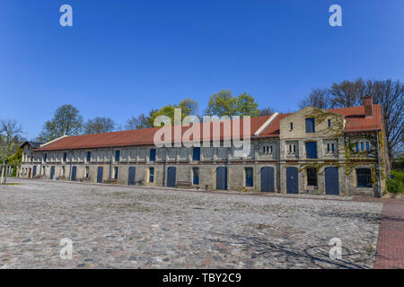 Stalla, Manor, Britzer castello, Alt-Britz, Neukölln, Berlino, Germania, Kuhstall, Gutshof, Britzer Schloß, Deutschland Foto Stock