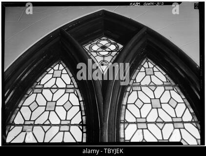 Maggio 1968 Dettaglio della finestra tipica, Sud chiesa della Trinità (P. E.), 651 Pequot Road, Southport, Fairfield County, CT Foto Stock