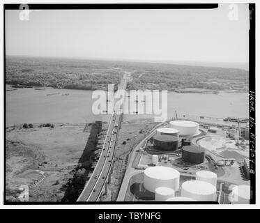 NEW JERSEY IMPOSTAZIONE CARREGGIATA guardando ad est verso STATEN ISLAND Outerbridge attraversando il ponte, Spanning Arthur uccidere dal New Jersey a Staten Island Staten Island (suddivisione), Richmond County, NY Foto Stock