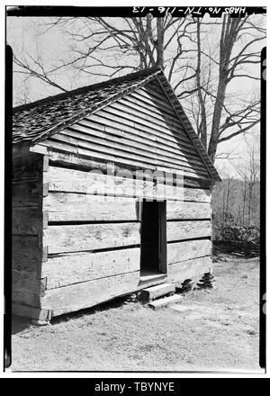 Nord (anteriore) di elevazione poco Greenbrier Scuola e Chiesa Casa, Valle di usura, Sevier County, TN Foto Stock