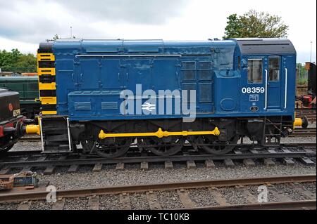 BR diesel Classe derivatore 08 n. D3249 / 08 359 costruito nel 1958, conservati presso la Chasewater Light Railway, Cannock Foto Stock