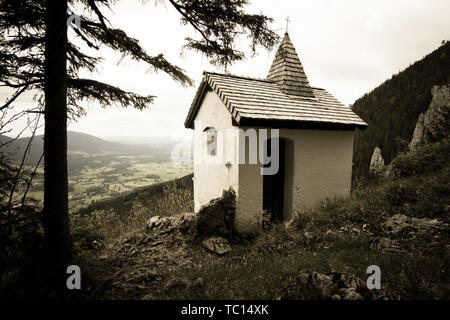 Una cappella nelle Alpi Bavaresi Breitenstein Foto Stock