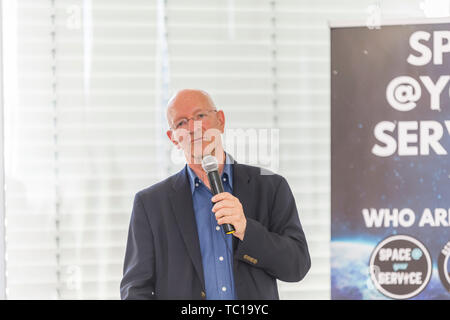 Losanna, Svizzera. 04 Giugno, 2019. Losanna, Svizzera - 2019/06/04: "50 anni dell'uomo sulla Luna " Conferenza, ospitato da astronauta e il Professor Claude Nicollier (SUI) e tenuti presso lo Swiss Tech Rolex Learning Center Credito: Eric Dubost/Pacific Press/Alamy Live News Foto Stock