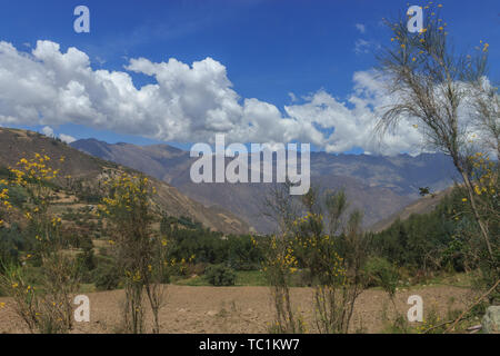 Vista panoramica sulla Cordillera Blanca, Perù Foto Stock