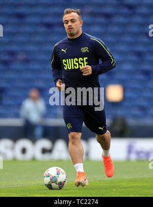 La Svizzera Xherdan Shaqiri durante la sessione di formazione a Estadio do Dragao, Porto. Foto Stock