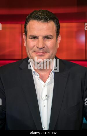 Berlino, Deutschland. 03 Giugno, 2019. 03.06.2019, Hubertus Heil, DOCUP, Ministro Federale del Lavoro e degli affari sociali ed ex Segretario generale della SPD in studio televisivo di Hart ma leale in studio di Adlershof a Berlino. Ritratto del candidato. | Utilizzo di credito in tutto il mondo: dpa/Alamy Live News Foto Stock