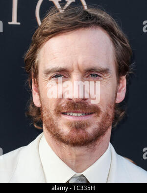 HOLLYWOOD e LOS ANGELES, CALIFORNIA, STATI UNITI D'America - 04 giugno: attore Michael Fassbender arriva a Los Angeles Premiere del XX Century Fox 'Dark Phoenix" tenutasi presso la leva TCL Chinese Theatre IMAX il 4 giugno 2019 a Hollywood e Los Angeles, California, Stati Uniti. (Foto di Xavier COLLIN/Image Press Agency) Foto Stock