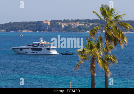 Cannes, Francia - 04 Giugno 2019: MIDEM, la International B2B mercato musicale con atmosfera generale di Cannes. Spiaggia, mare, Meer, estate, Sommer, Strand, | Utilizzo di tutto il mondo Foto Stock