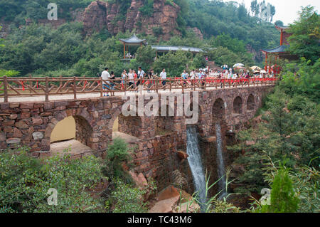 Scenario di Fuxi Grand Canyon Scenic Area, Xinmi City, nella provincia di Henan Foto Stock