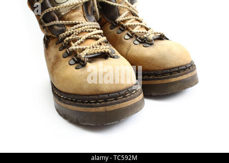 Scarpe giallo closeup su sfondo bianco Foto Stock