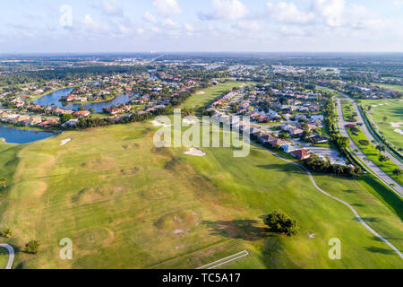 Naples Florida,Lely Resort,GreenLinks,Flamingo Island Club campo da golf,case,vista aerea dall'alto dell'uccello sopra,i visitatori viaggiano tour Foto Stock