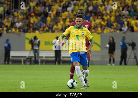 Brasilia, Brasile. 05 Giugno, 2019. Nazionale brasiliana Neymar giocatore durante una amichevole contro il Qatar National Team, valida come preparazione per la copa América 2019, nella notte di mercoledì, 05, presso lo Stadio Nazionale Mané Garrincha in Brasilia. (Foto: RICARDO BOTELHO/BRASILE PHOTO PRESS) Credito: Brasile Photo Press/Alamy Live News Foto Stock