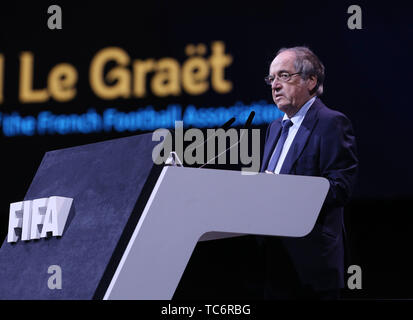 Parigi. Il 6 giugno, 2019. Federazione calcio francese Presidente Noel Le Graet offre un discorso durante la FIFA Calcio Femminile Convenzione di Parigi in Francia il 6 giugno 2019. Credito: Gao Jing/Xinhua/Alamy Live News Foto Stock