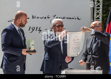 Wroclaw, Polonia. Il 6 giugno, 2019. Wroclaw, Polonia 06 Giugno 2019. Ex Presidente tedesco Joachim Gauck ricevuto il Jan Nowak Jezioranski Award. Il premio è stato assegnato per la partecipazione al rovesciamento del comunismo e un importante contributo alla costruzione di una società civile in Polonia e in Europa. Credito: Krzysztof Kaniewski/ZUMA filo/Alamy Live News Foto Stock