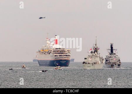 Porto di Portsmouth, Hampshire, Regno Unito, 5 giugno 2019, D-Day 75 evento commemorativo nazionale come la nave MV Boudicca trasporta i veterani alle spiagge francesi. Foto Stock