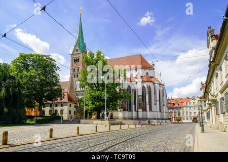 Vista della cattedrale di Santa Maria a Augsburg, Schwaben, Svevia, Baviera, Baviera, Germania. La Baviera è una delle più antiche città della Germania. Foto Stock