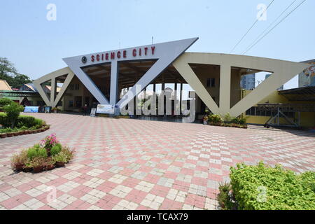 Complesso di gate di Città della Scienza, Calcutta, India. Foto Stock