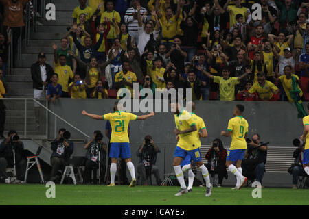 Il Brasile. 05 Giugno, 2019. Gentile partita di calcio tra Brasile e Qatar a Mane Garrincha Stadium di Brasilia. Credito: Niyi Fote/Thenews2/Pacific Press/Alamy Live News Foto Stock