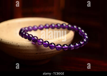 Amethyst bracelet Foto Stock
