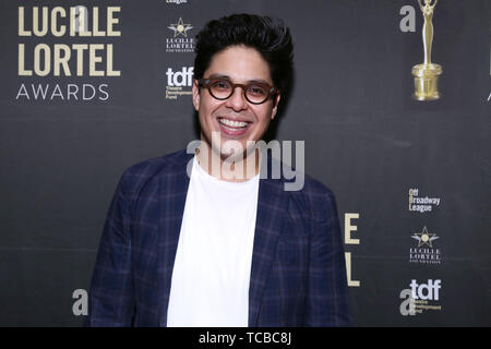 2019 Lucille Lortel Awards, per celebrare il meglio di Off-Broadway tenutosi presso la NYU Skirball Center - Arrivi. Dotato di: George Salazar dove: New York New York, Stati Uniti quando: 06 maggio 2019 Credit: Giuseppe Marzullo/WENN.com Foto Stock