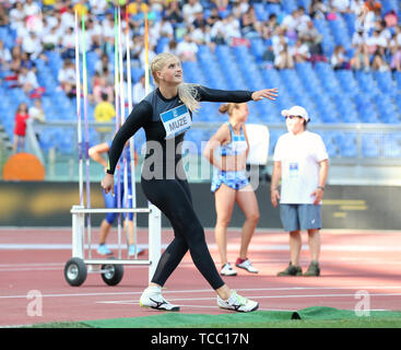 Roma, Italia - Jun 06: Lina Muze della Lettonia compete in YYY durante la IAAF Diamond League 2019 Golden Gala Pietro Mennea a Roma (credito: Mickael Chavet/Zuma/Alamy Live News) Foto Stock