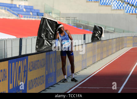 Roma, Italia - Jun 06: Brittney Reese DI STATI UNITI D'AMERICA compete in Donne Salto in lungo evento durante la IAAF Diamond League 2019 Golden Gala Pietro Mennea a Roma (credito: Mickael Chavet/Zuma/Alamy Live News) Foto Stock