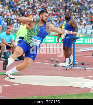 Roma, Italia - Jun 06: Konrad Bukowiecki di Polonia compete in uomini colpo messo evento durante la IAAF Diamond League 2019 Golden Gala Pietro Mennea a Roma (credito: Mickael Chavet/Zuma/Alamy Live News) Foto Stock