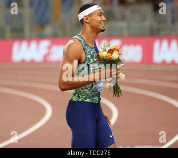 Roma, Italia - Jun 06: Michael Norman NEGLI STATI UNITI D' AMERICA compete in Uomini 200m evento durante la IAAF Diamond League 2019 Golden Gala Pietro Mennea a Roma (credito: Mickael Chavet/Zuma/Alamy Live News) Foto Stock